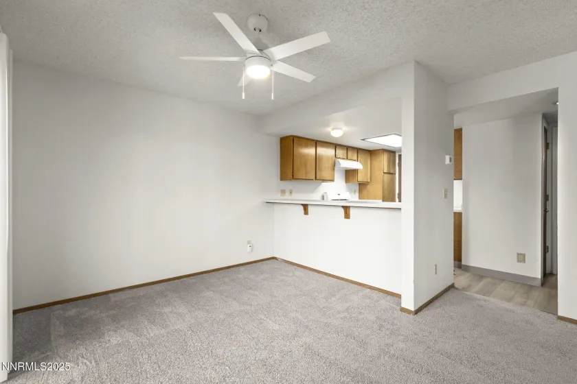 1675 Round Mountain, Sparks, Nevada 89434, 2 Bedrooms Bedrooms, ,3 BathroomsBathrooms,Residential,Residential,Round Mountain,250058984