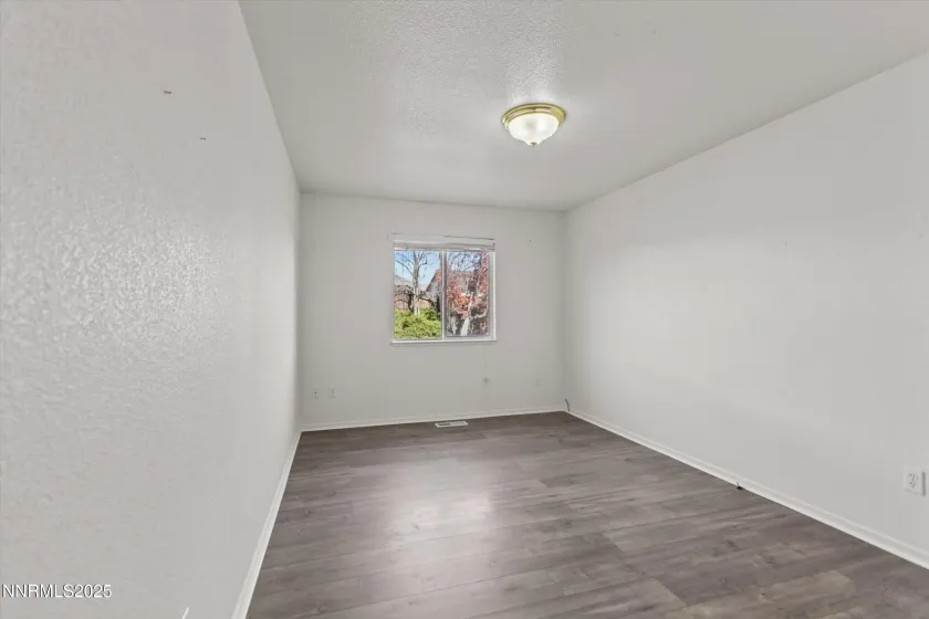 7067 Beethoven, Sun Valley, Nevada 89433, 3 Bedrooms Bedrooms, ,2 BathroomsBathrooms,Residential,Residential,Beethoven,250058989