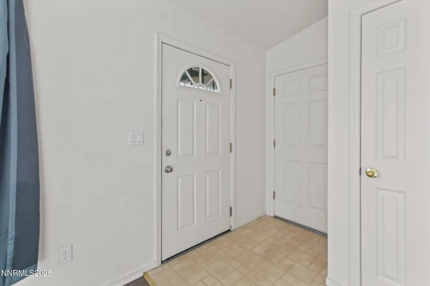 7067 Beethoven, Sun Valley, Nevada 89433, 3 Bedrooms Bedrooms, ,2 BathroomsBathrooms,Residential,Residential,Beethoven,250058989