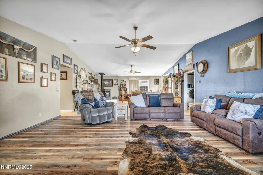 1347 Antelope Valley, Reno, Nevada 89506, 4 Bedrooms Bedrooms, ,3 BathroomsBathrooms,Residential,Residential,Antelope Valley,250058990