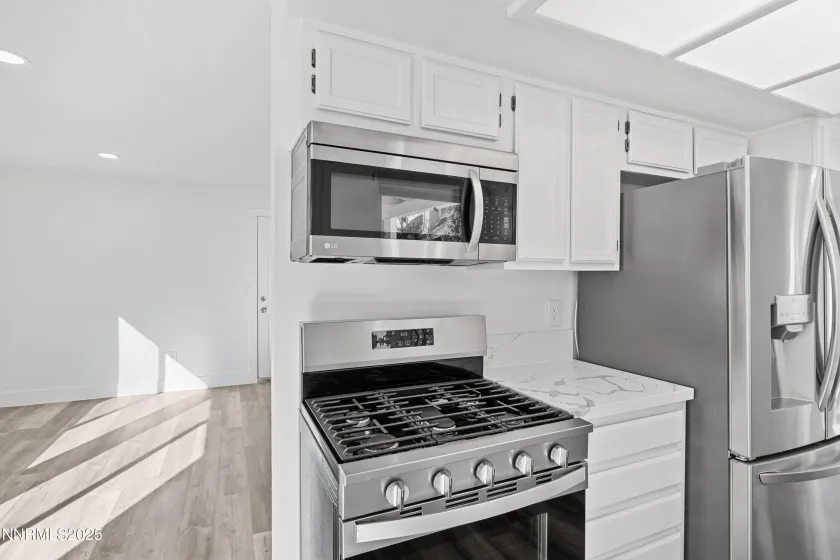 1290 Highgate, Sparks, Nevada 89434, 3 Bedrooms Bedrooms, ,3 BathroomsBathrooms,Residential,Residential,Highgate,250058991