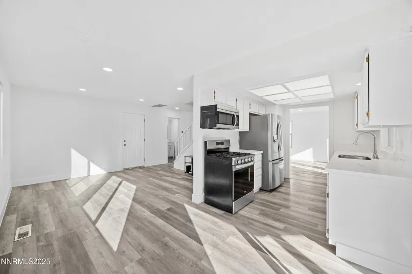 1290 Highgate, Sparks, Nevada 89434, 3 Bedrooms Bedrooms, ,3 BathroomsBathrooms,Residential,Residential,Highgate,250058991