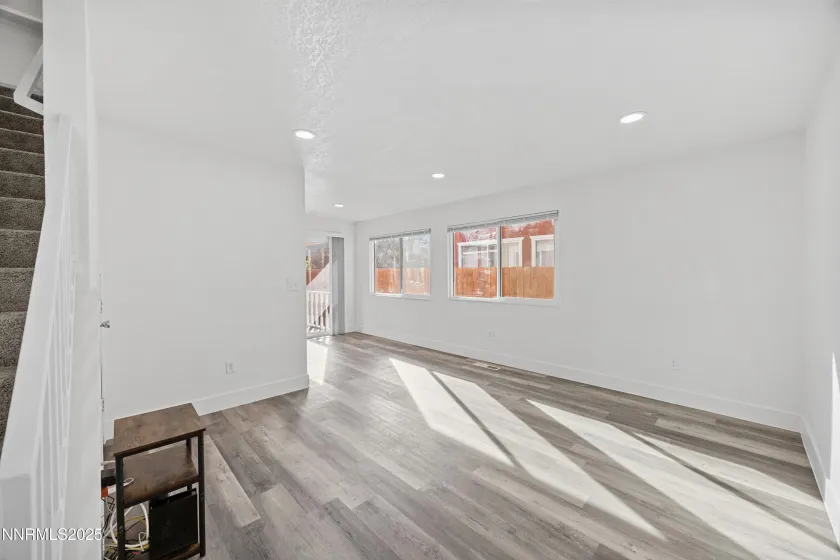 1290 Highgate, Sparks, Nevada 89434, 3 Bedrooms Bedrooms, ,3 BathroomsBathrooms,Residential,Residential,Highgate,250058991