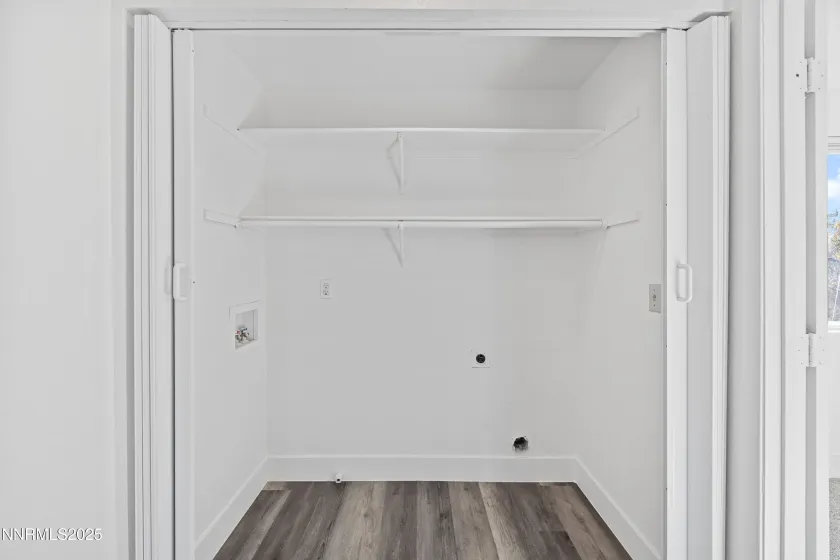 1290 Highgate, Sparks, Nevada 89434, 3 Bedrooms Bedrooms, ,3 BathroomsBathrooms,Residential,Residential,Highgate,250058991