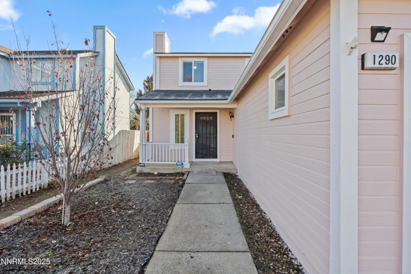 1290 Highgate, Sparks, Nevada 89434, 3 Bedrooms Bedrooms, ,3 BathroomsBathrooms,Residential,Residential,Highgate,250058991