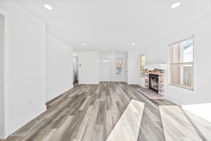 1290 Highgate, Sparks, Nevada 89434, 3 Bedrooms Bedrooms, ,3 BathroomsBathrooms,Residential,Residential,Highgate,250058991