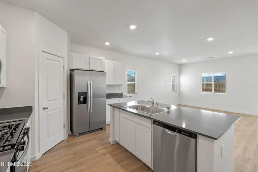 4547 Mifflin, Fernley, Nevada 89408, 3 Bedrooms Bedrooms, ,2 BathroomsBathrooms,Residential Lease,Manufactured,Mifflin,250058992