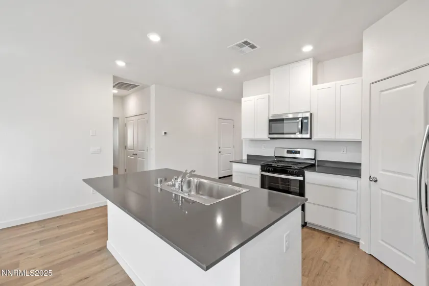 4547 Mifflin, Fernley, Nevada 89408, 3 Bedrooms Bedrooms, ,2 BathroomsBathrooms,Residential Lease,Manufactured,Mifflin,250058992