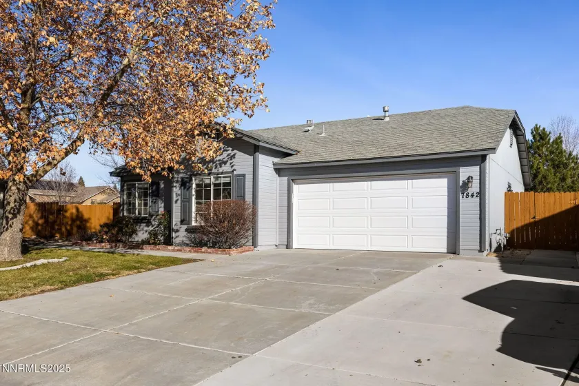 7842 Alcandre, Sparks, Nevada 89436, 3 Bedrooms Bedrooms, ,2 BathroomsBathrooms,Residential,Residential,Alcandre,250058994