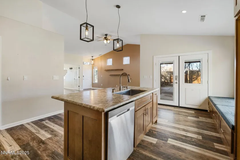 7842 Alcandre, Sparks, Nevada 89436, 3 Bedrooms Bedrooms, ,2 BathroomsBathrooms,Residential,Residential,Alcandre,250058994