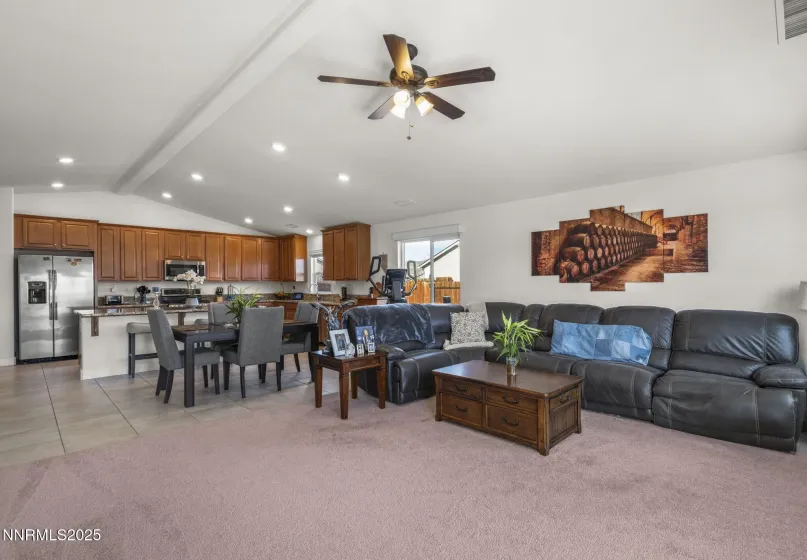 742 Mallard Crest, Sparks, Nevada 89441, 4 Bedrooms Bedrooms, ,2 BathroomsBathrooms,Residential,Residential,Mallard Crest,250058995