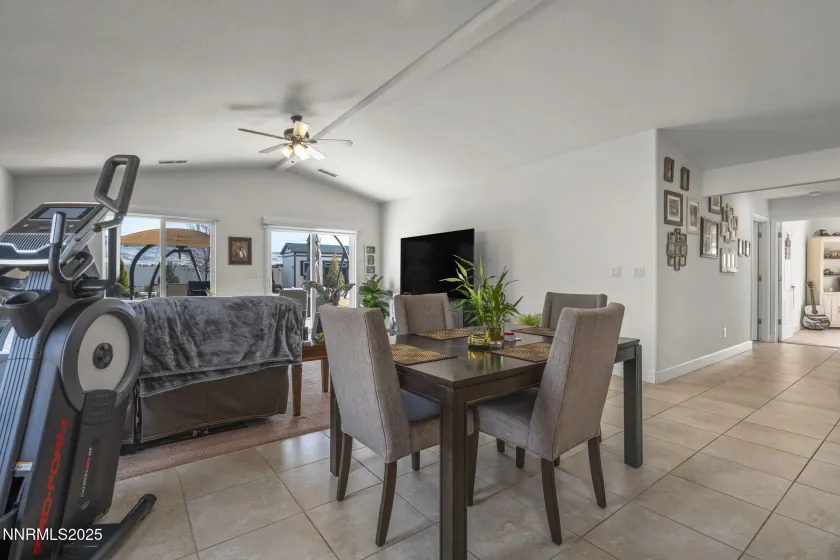 742 Mallard Crest, Sparks, Nevada 89441, 4 Bedrooms Bedrooms, ,2 BathroomsBathrooms,Residential,Residential,Mallard Crest,250058995