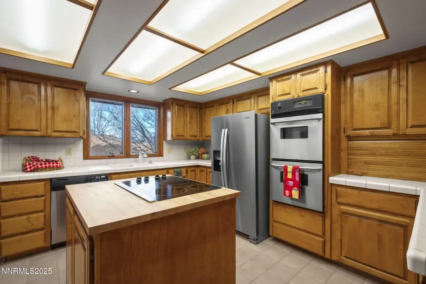 1443 Copper Point, Reno, Nevada 89519, 3 Bedrooms Bedrooms, ,2 BathroomsBathrooms,Residential,Residential,Copper Point,250058999