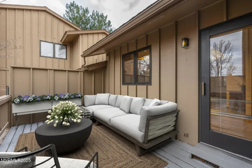 1443 Copper Point, Reno, Nevada 89519, 3 Bedrooms Bedrooms, ,2 BathroomsBathrooms,Residential,Residential,Copper Point,250058999