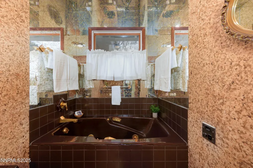 1307 4th, Carson City, Nevada 89703, 2 Bedrooms Bedrooms, ,2 BathroomsBathrooms,Residential,Residential,4th,250058997