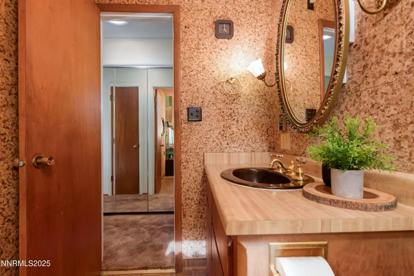 1307 4th, Carson City, Nevada 89703, 2 Bedrooms Bedrooms, ,2 BathroomsBathrooms,Residential,Residential,4th,250058997