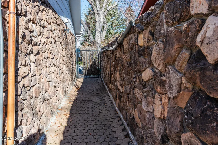 1307 4th, Carson City, Nevada 89703, 2 Bedrooms Bedrooms, ,2 BathroomsBathrooms,Residential,Residential,4th,250058997