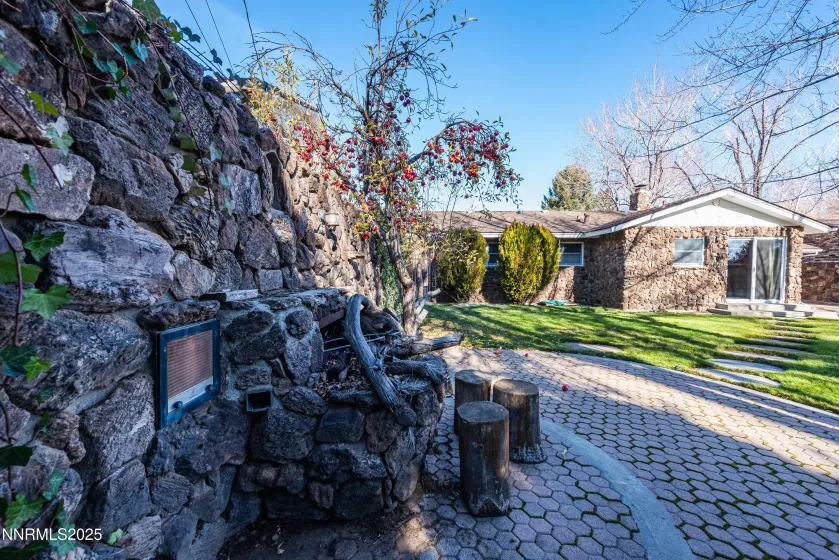 1307 4th, Carson City, Nevada 89703, 2 Bedrooms Bedrooms, ,2 BathroomsBathrooms,Residential,Residential,4th,250058997