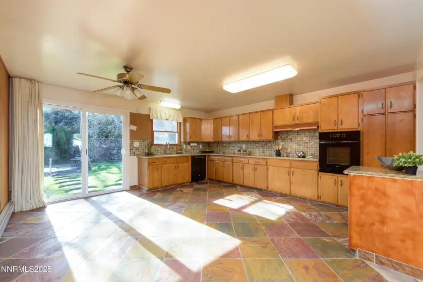 1307 4th, Carson City, Nevada 89703, 2 Bedrooms Bedrooms, ,2 BathroomsBathrooms,Residential,Residential,4th,250058997