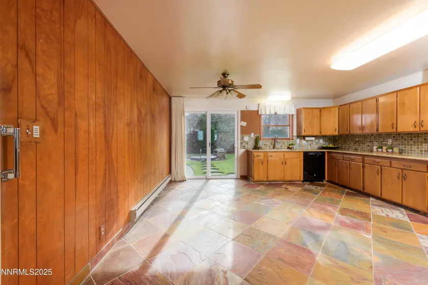 1307 4th, Carson City, Nevada 89703, 2 Bedrooms Bedrooms, ,2 BathroomsBathrooms,Residential,Residential,4th,250058997