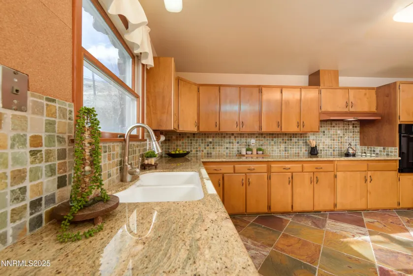 1307 4th, Carson City, Nevada 89703, 2 Bedrooms Bedrooms, ,2 BathroomsBathrooms,Residential,Residential,4th,250058997