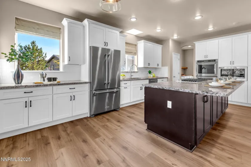 3149 Gladiola, Sparks, Nevada 89436, 4 Bedrooms Bedrooms, ,3 BathroomsBathrooms,Residential,Residential,Gladiola,250059006