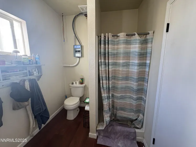 5884 Leon, Sun Valley, Nevada 89433, 3 Bedrooms Bedrooms, ,3 BathroomsBathrooms,Residential,Residential,Leon,250059005