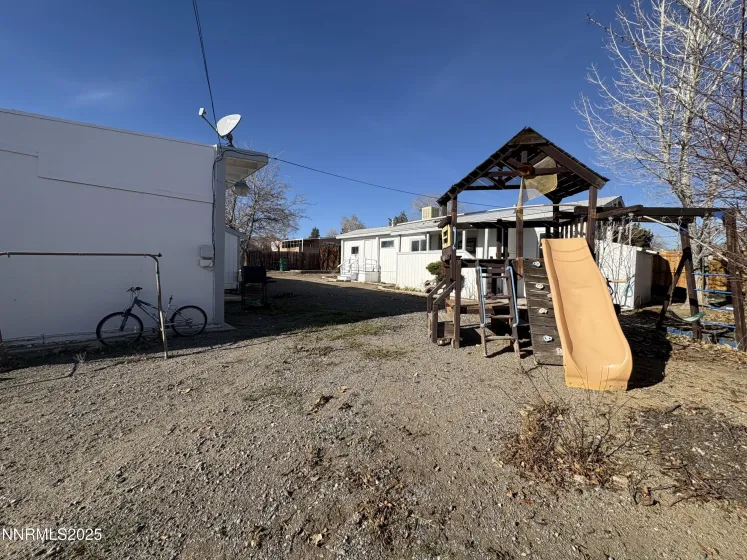 5884 Leon, Sun Valley, Nevada 89433, 3 Bedrooms Bedrooms, ,3 BathroomsBathrooms,Residential,Residential,Leon,250059005