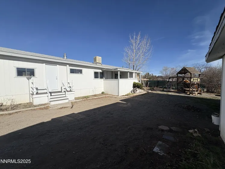 5884 Leon, Sun Valley, Nevada 89433, 3 Bedrooms Bedrooms, ,3 BathroomsBathrooms,Residential,Residential,Leon,250059005