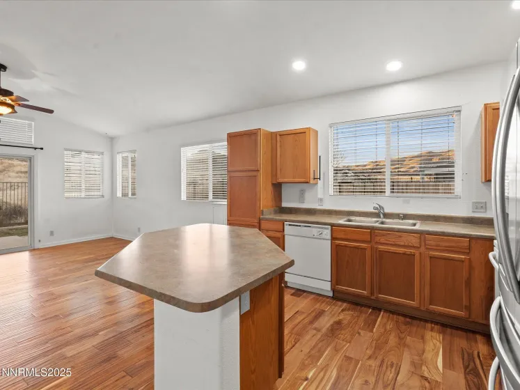 7260 Winterhill, Reno, Nevada 89523, 3 Bedrooms Bedrooms, ,2 BathroomsBathrooms,Residential,Residential,Winterhill,250059011