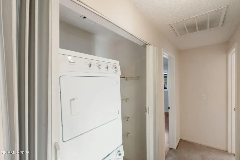 8696 Red Baron, Reno, Nevada 89506, 3 Bedrooms Bedrooms, ,2 BathroomsBathrooms,Residential,Residential,Red Baron,250059013