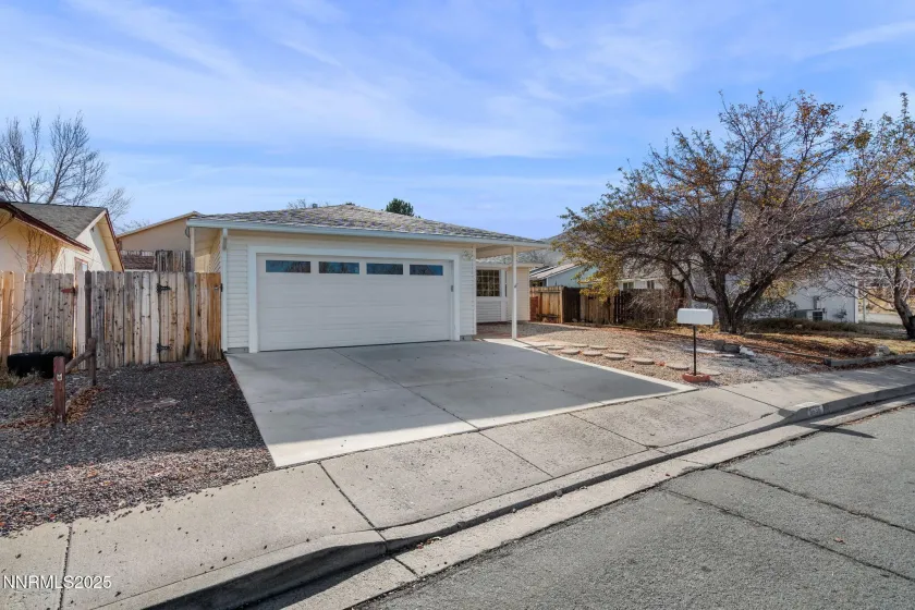 8696 Red Baron, Reno, Nevada 89506, 3 Bedrooms Bedrooms, ,2 BathroomsBathrooms,Residential,Residential,Red Baron,250059013