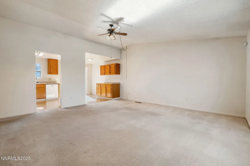 8696 Red Baron, Reno, Nevada 89506, 3 Bedrooms Bedrooms, ,2 BathroomsBathrooms,Residential,Residential,Red Baron,250059013