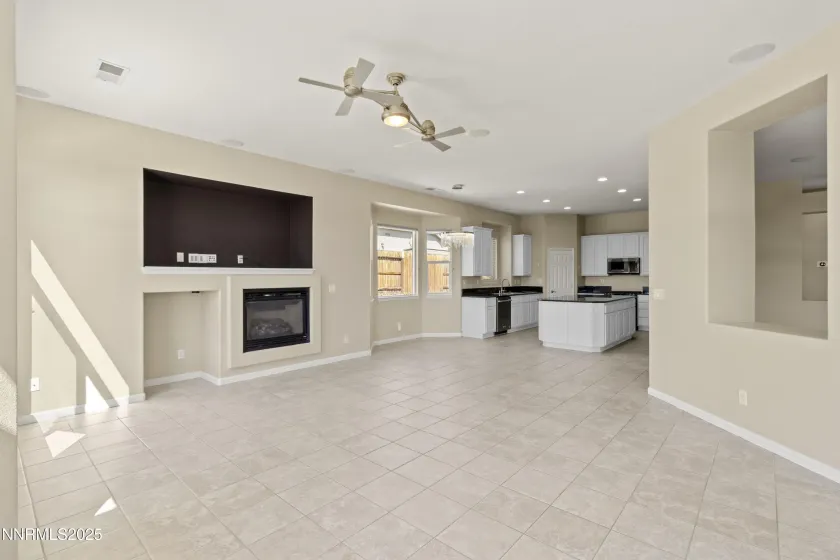 1838 Kinglet, Sparks, Nevada 89441, 3 Bedrooms Bedrooms, ,3 BathroomsBathrooms,Residential,Residential,Kinglet,250055000