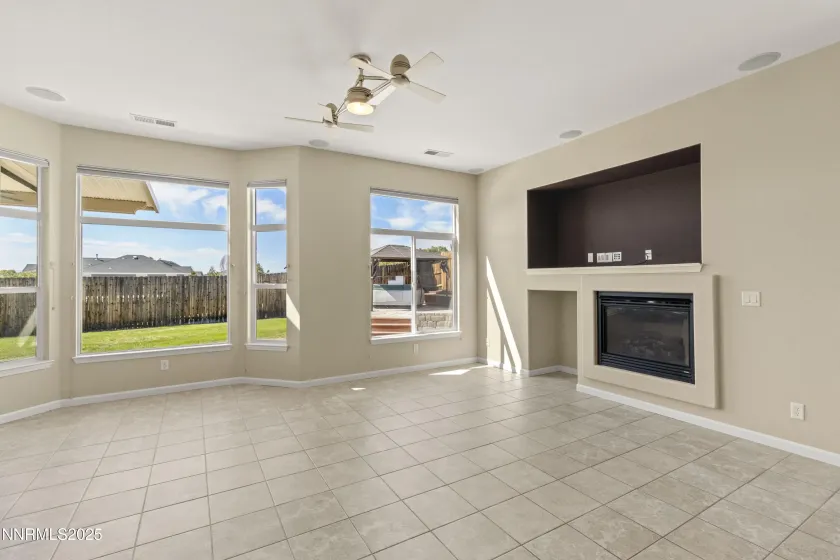 1838 Kinglet, Sparks, Nevada 89441, 3 Bedrooms Bedrooms, ,3 BathroomsBathrooms,Residential,Residential,Kinglet,250055000