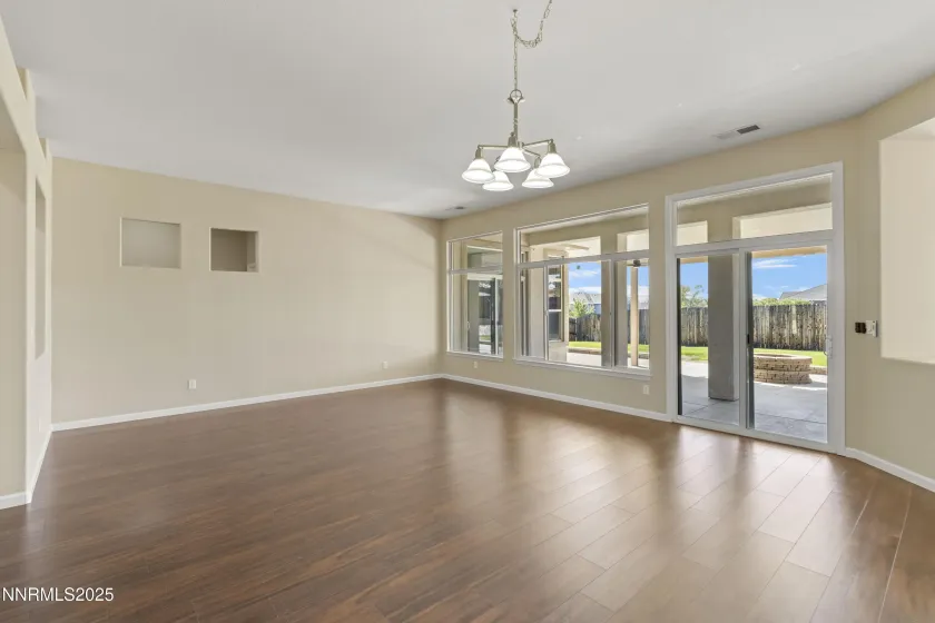 1838 Kinglet, Sparks, Nevada 89441, 3 Bedrooms Bedrooms, ,3 BathroomsBathrooms,Residential,Residential,Kinglet,250055000