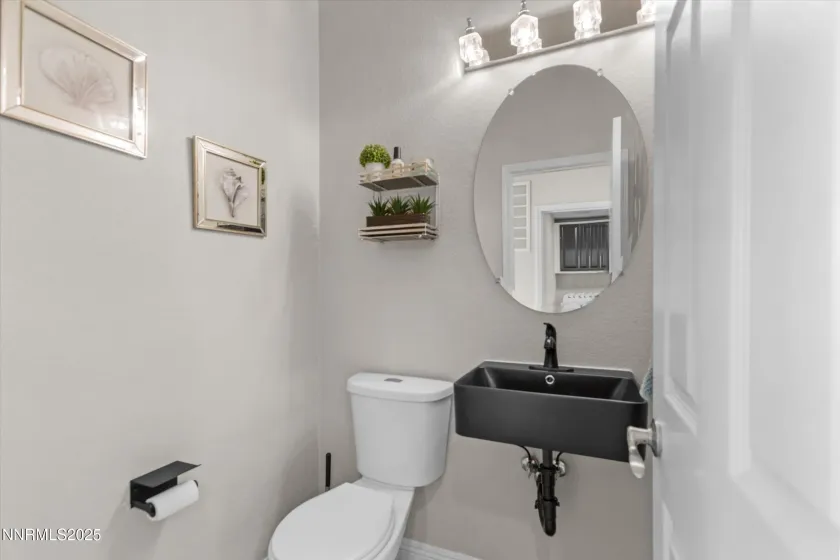 8922 Sorcha, Reno, Nevada 89506, 4 Bedrooms Bedrooms, ,3 BathroomsBathrooms,Residential,Residential,Sorcha,250059017