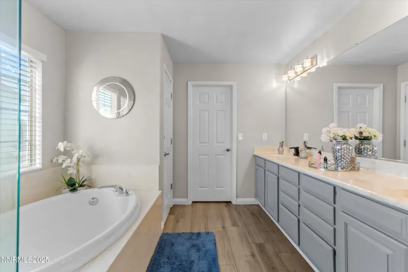 8922 Sorcha, Reno, Nevada 89506, 4 Bedrooms Bedrooms, ,3 BathroomsBathrooms,Residential,Residential,Sorcha,250059017