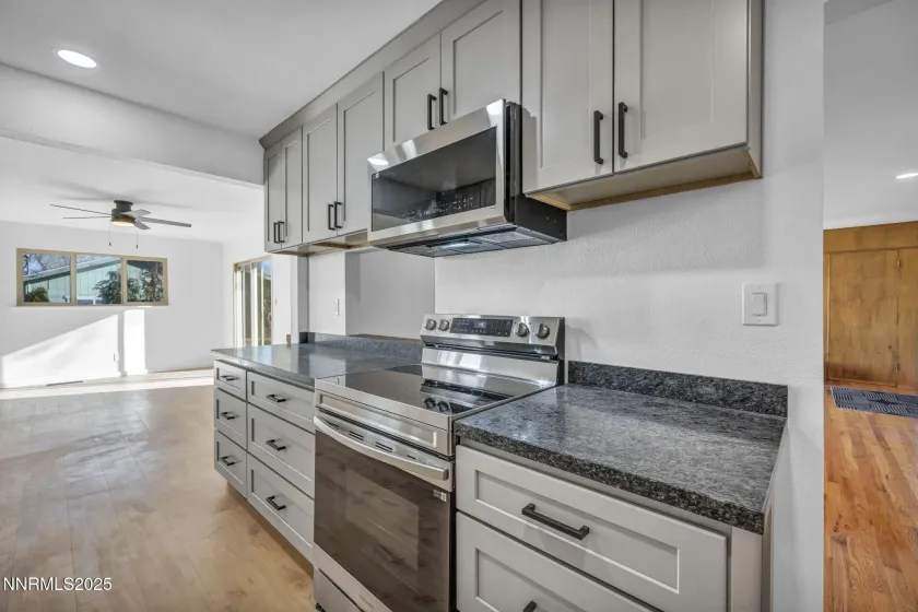 703 Crain, Carson City, Nevada 89703, 3 Bedrooms Bedrooms, ,1 BathroomBathrooms,Residential,Residential,Crain,250059018