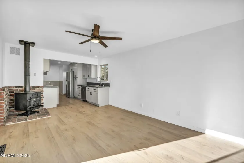 703 Crain, Carson City, Nevada 89703, 3 Bedrooms Bedrooms, ,1 BathroomBathrooms,Residential,Residential,Crain,250059018