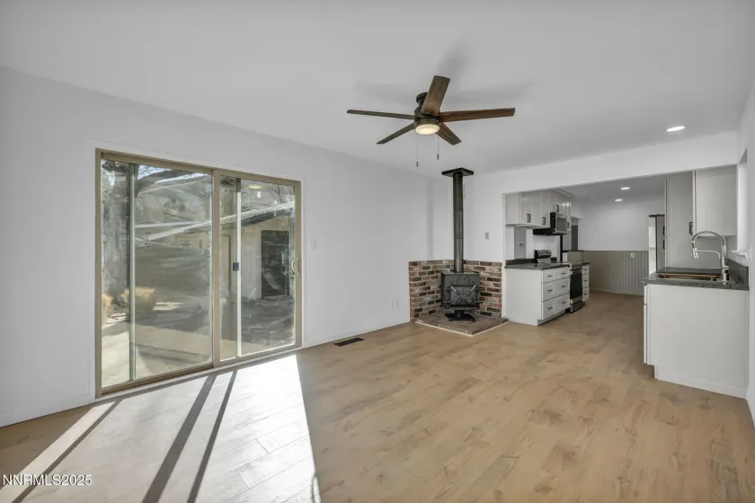 703 Crain, Carson City, Nevada 89703, 3 Bedrooms Bedrooms, ,1 BathroomBathrooms,Residential,Residential,Crain,250059018