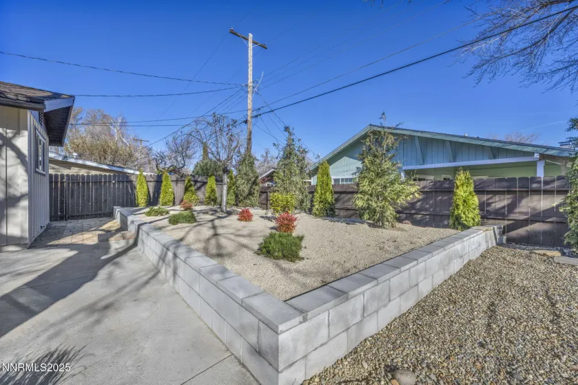 703 Crain, Carson City, Nevada 89703, 3 Bedrooms Bedrooms, ,1 BathroomBathrooms,Residential,Residential,Crain,250059018