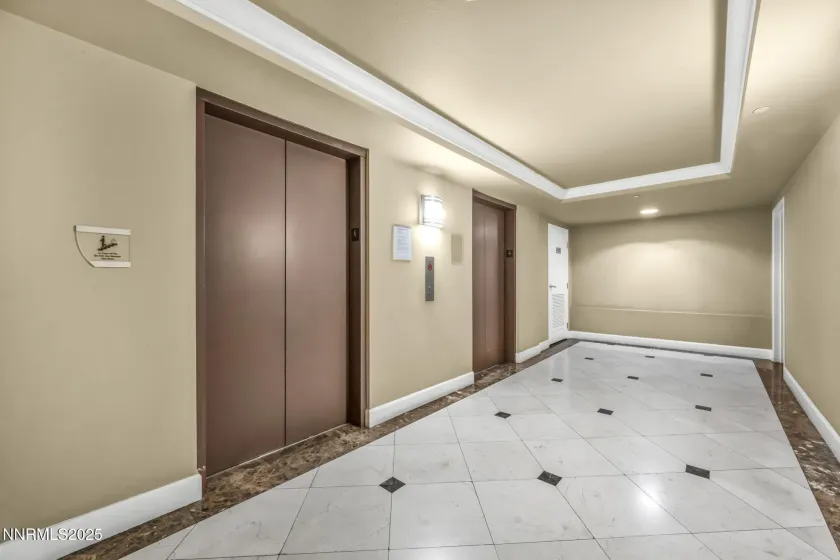 450 Arlington, Reno, Nevada 89503, 1 Bedroom Bedrooms, ,1 BathroomBathrooms,Residential,Residential,Arlington,250059021