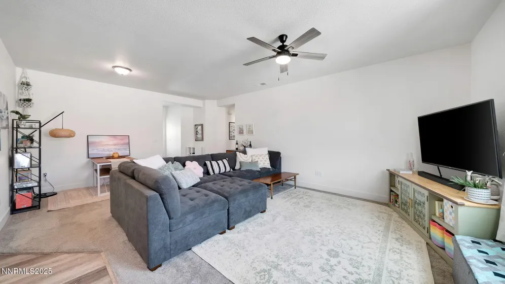 17821 Davis Meadow, Reno, Nevada 89508, 3 Bedrooms Bedrooms, ,2 BathroomsBathrooms,Residential,Residential,Davis Meadow,250059025