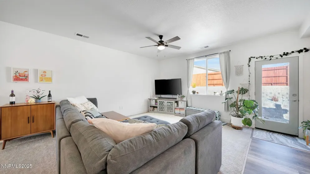 17821 Davis Meadow, Reno, Nevada 89508, 3 Bedrooms Bedrooms, ,2 BathroomsBathrooms,Residential,Residential,Davis Meadow,250059025