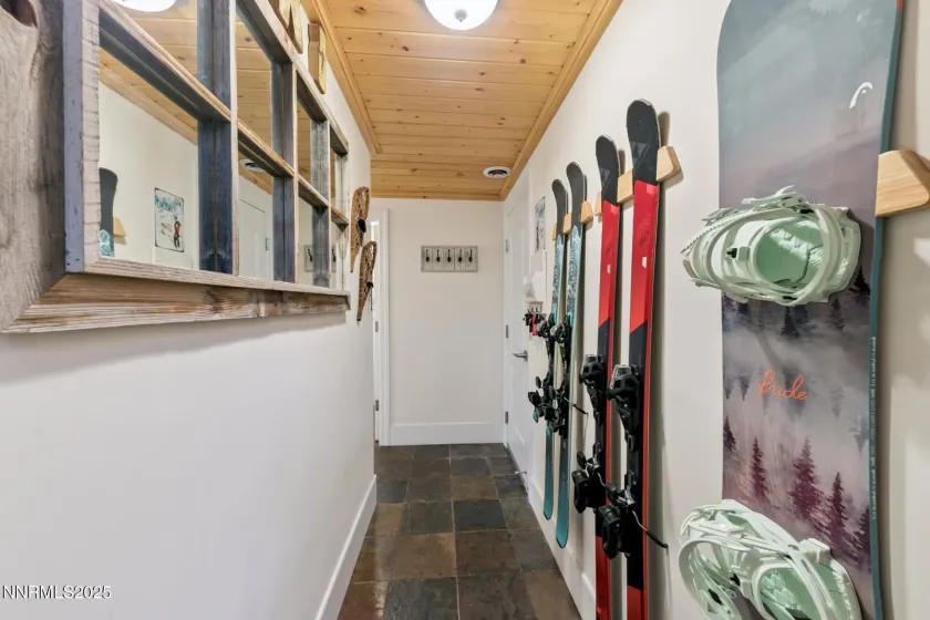 947 Tyner, Incline Village, Nevada 89451, 4 Bedrooms Bedrooms, ,3 BathroomsBathrooms,Residential,Residential,Tyner,250055326