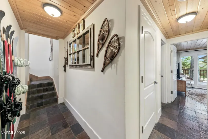 947 Tyner, Incline Village, Nevada 89451, 4 Bedrooms Bedrooms, ,3 BathroomsBathrooms,Residential,Residential,Tyner,250055326