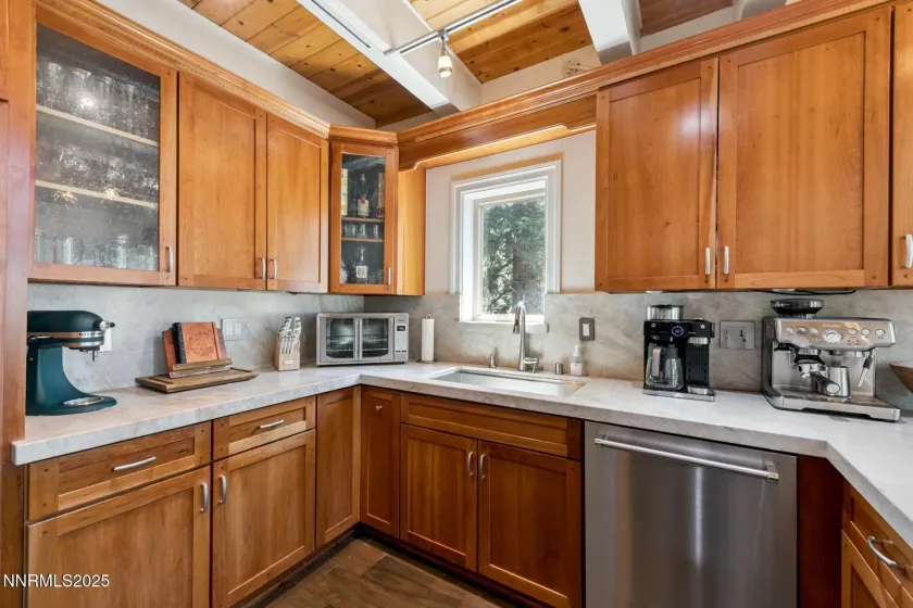 947 Tyner, Incline Village, Nevada 89451, 4 Bedrooms Bedrooms, ,3 BathroomsBathrooms,Residential,Residential,Tyner,250055326