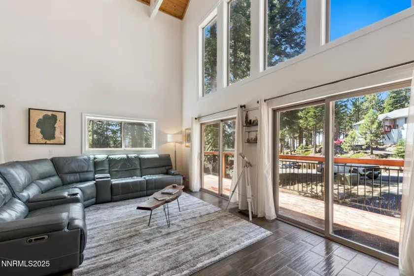 947 Tyner, Incline Village, Nevada 89451, 4 Bedrooms Bedrooms, ,3 BathroomsBathrooms,Residential,Residential,Tyner,250055326