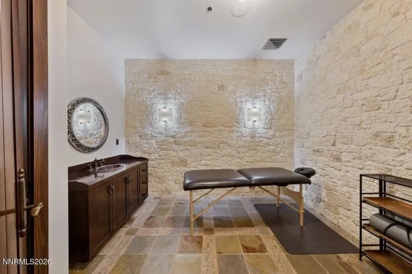 massage room